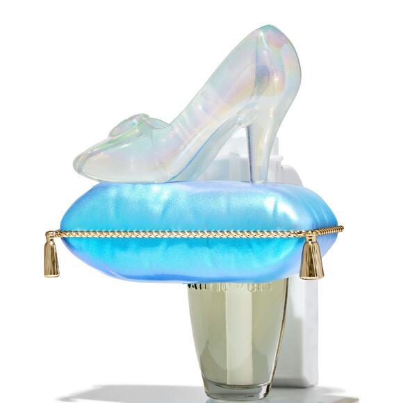 Bath & Body Works Disney Princess Cinderella Slipper Wallflower Plug In Light Up - Picture 1 of 3